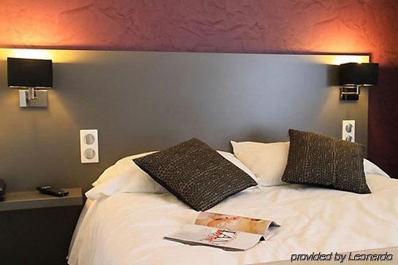 Brit Hotel Lorient Le Kerotel Номер фото