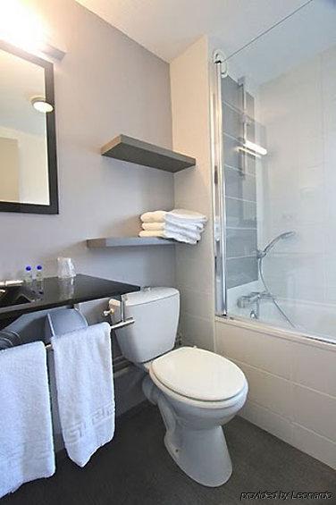 Brit Hotel Lorient Le Kerotel Номер фото